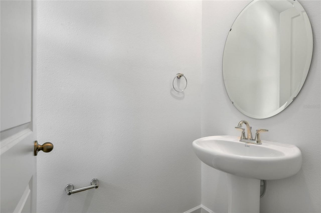 708 Lake Dell Avenue , Dundee, FL 33838 Photo