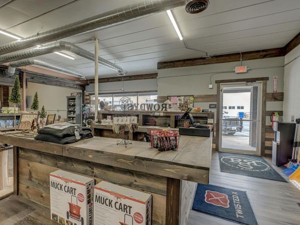 106 W Main Street , Roberts, WI 54023