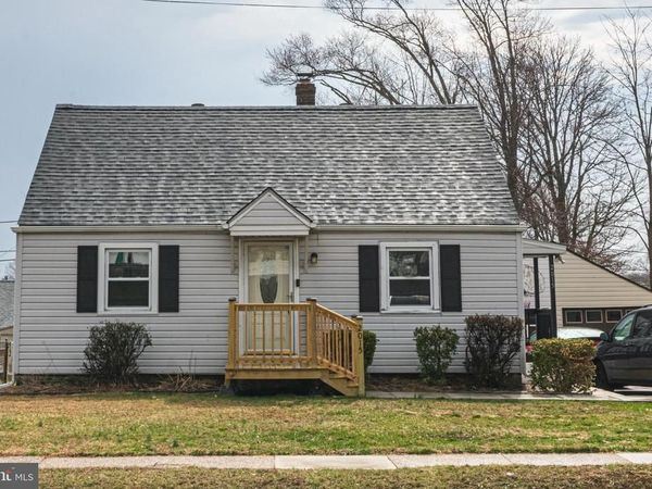 2015 DUTTON MILL ROAD, ASTON, PA 19014