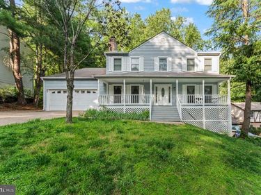 2320 HARPOON DRIVE , STAFFORD, VA 22554