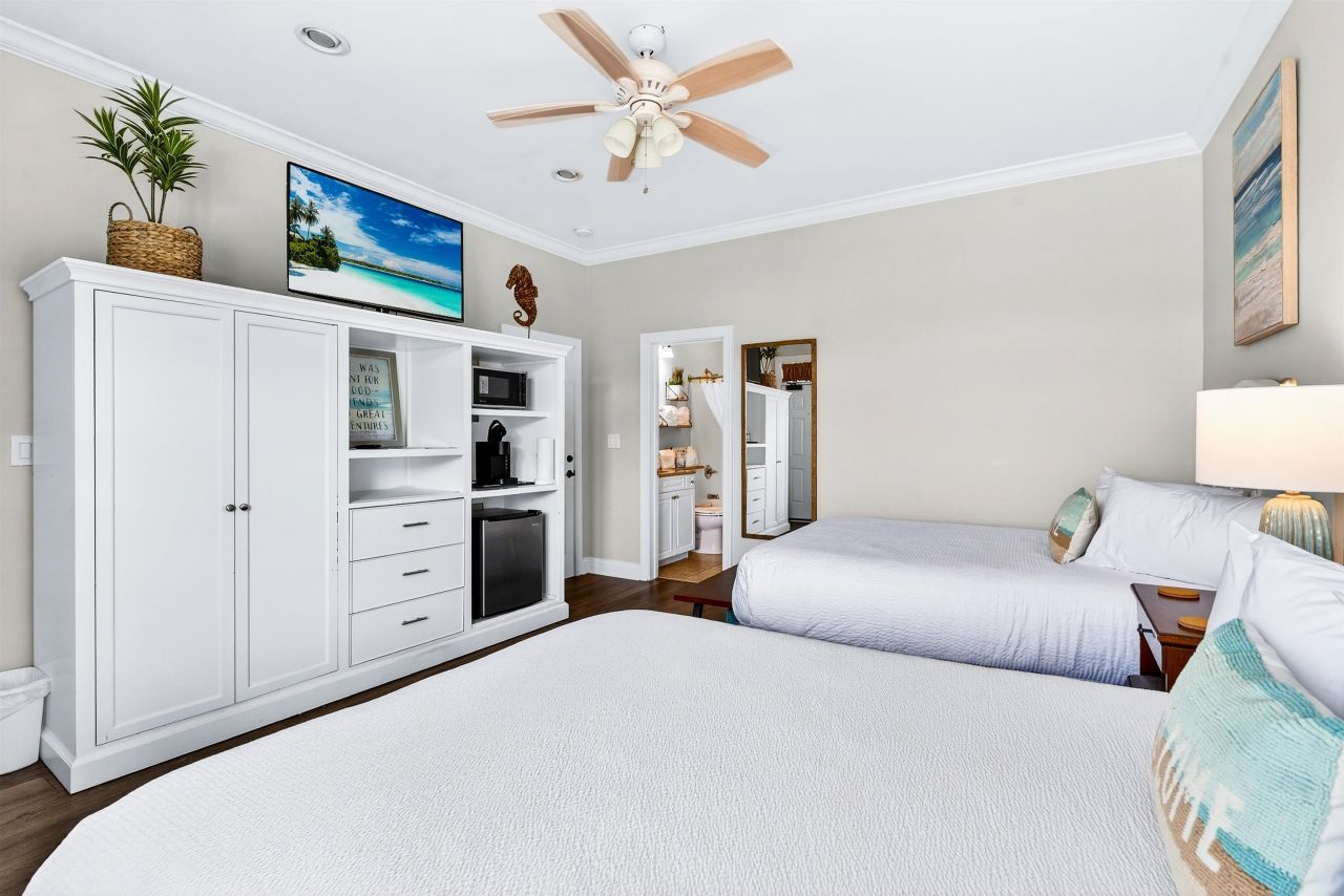 14300 Ocean Highway Photo 30