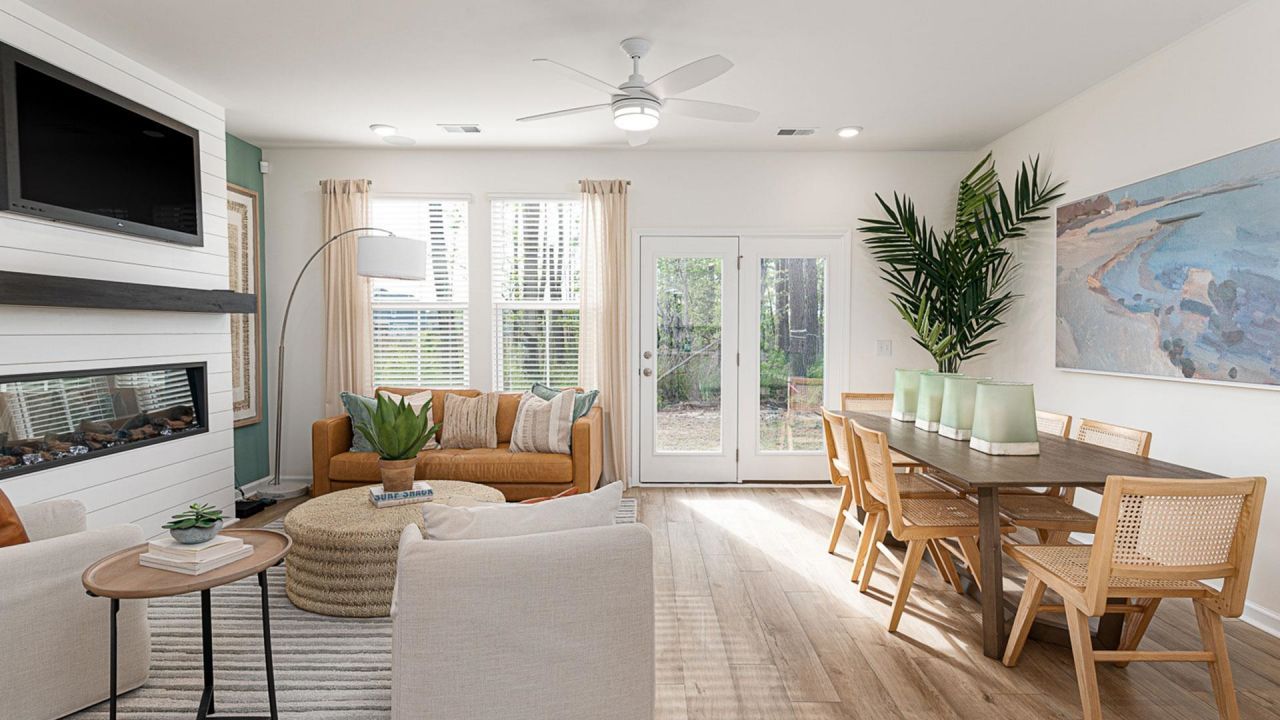 690 Bolder Way  Photo 5