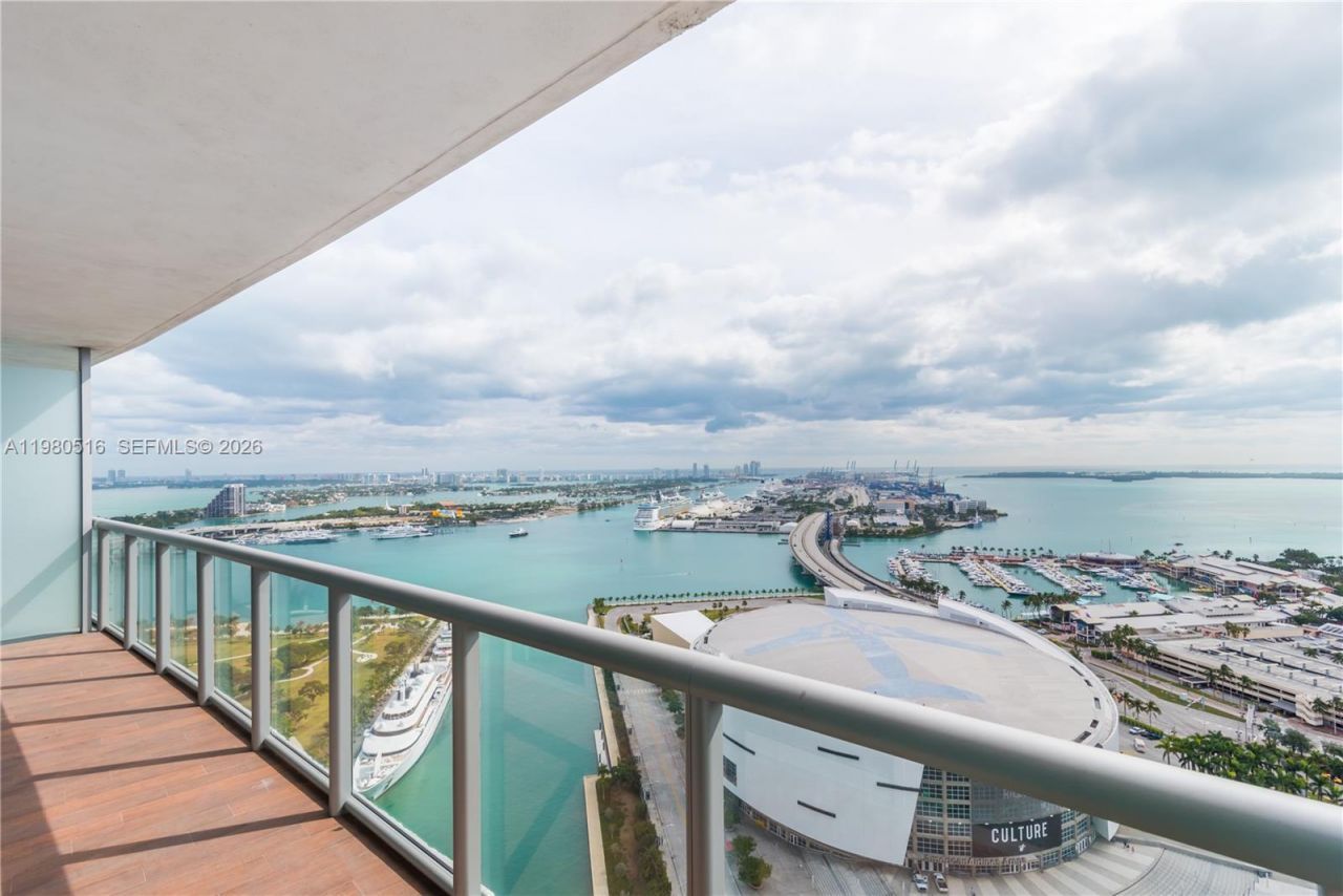 888 Biscayne Blvd , Unit 3506, Miami, FL 33132 Photo