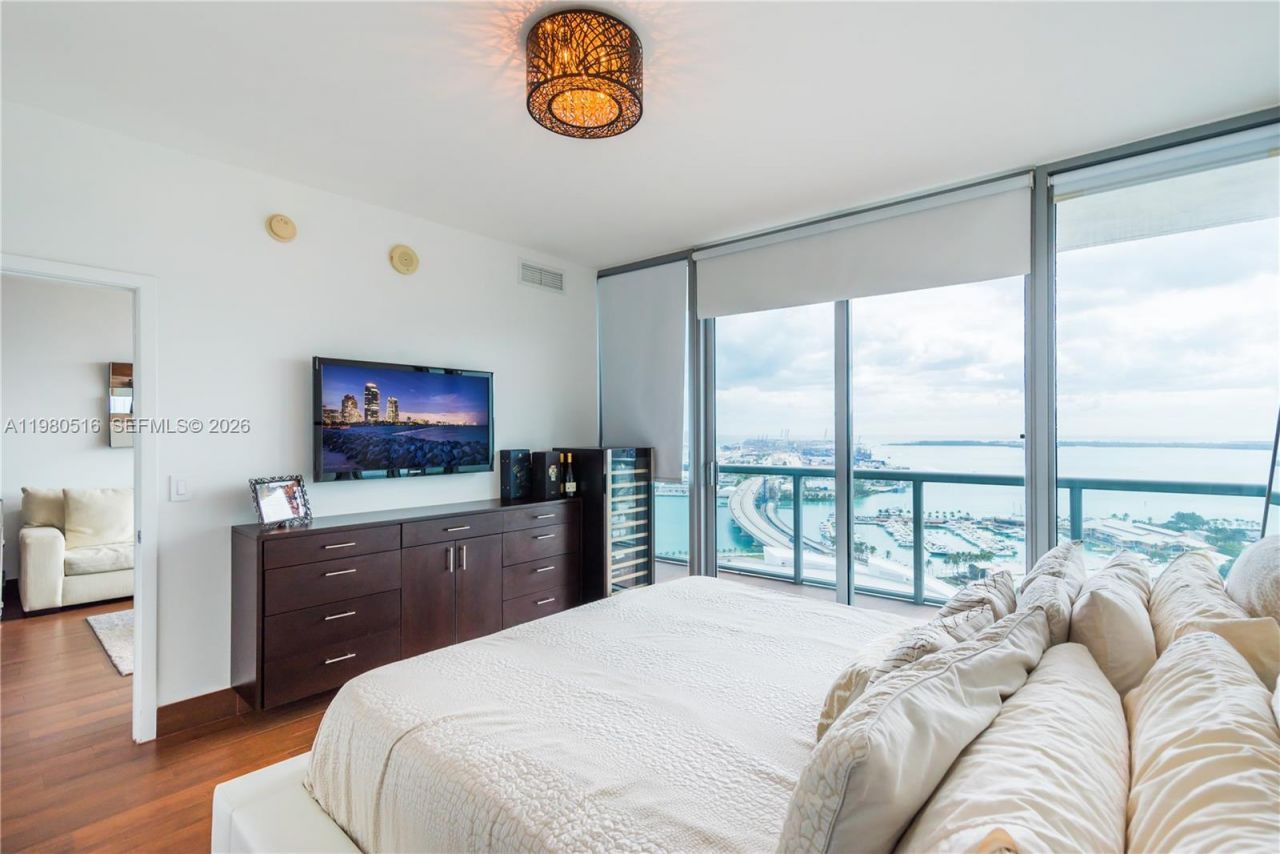 888 Biscayne Blvd , Unit 3506, Miami, FL 33132 Photo