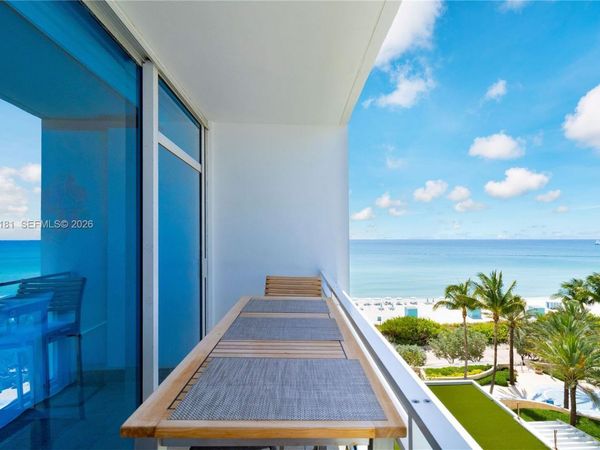 6801 Collins Ave #610 Door , Unit 612, Miami Beach, FL 33141