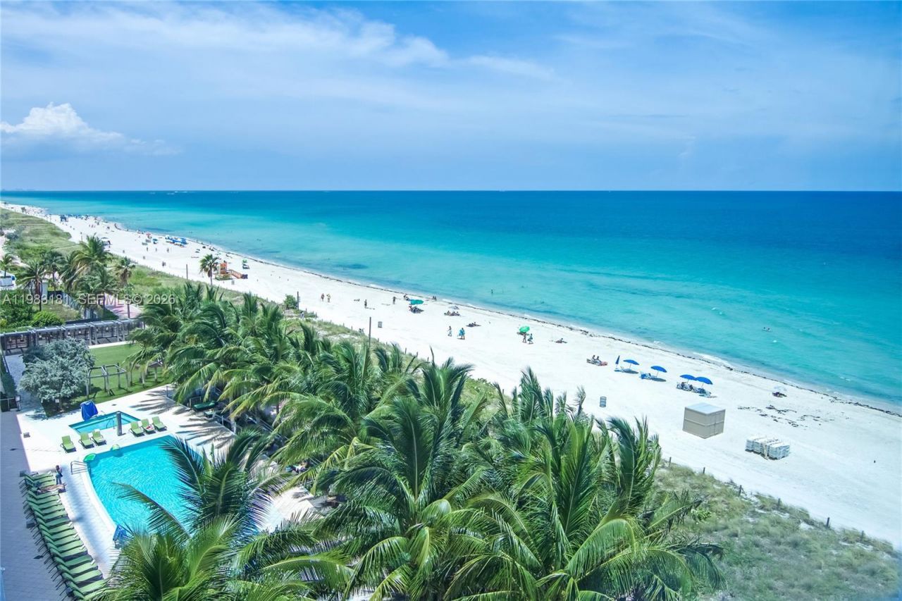 6801 Collins Ave #610 Door, Unit 612, Miami Beach, FL 33141 Photo