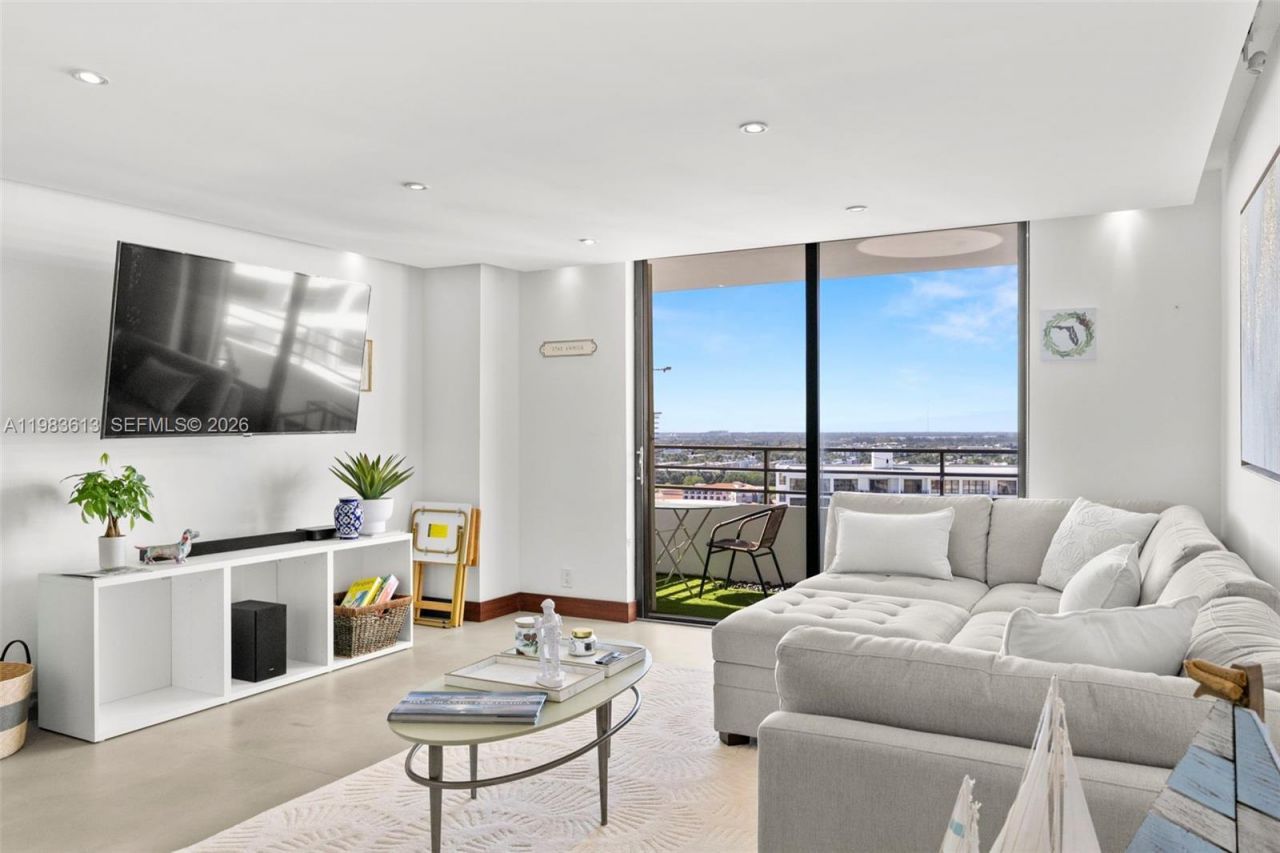 2500 Parkview Dr, Unit 2319, Hallandale Beach, FL 33009 Photo