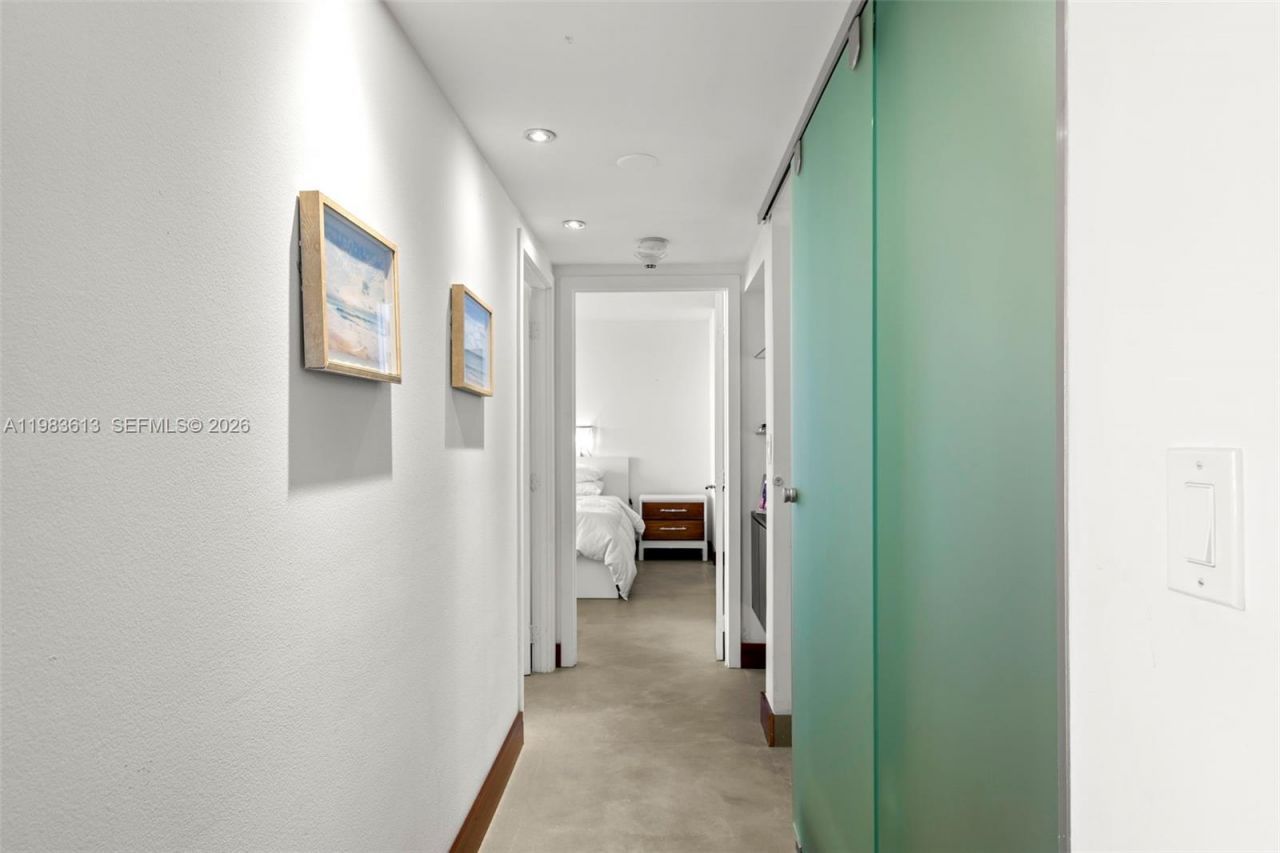 2500 Parkview Dr, Unit 2319, Hallandale Beach, FL 33009 Photo