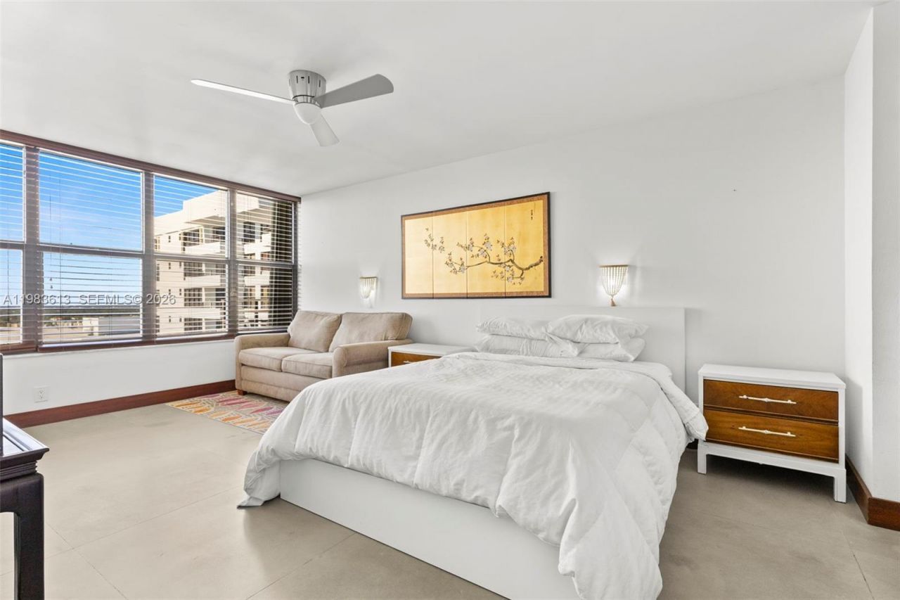 2500 Parkview Dr, Unit 2319, Hallandale Beach, FL 33009 Photo