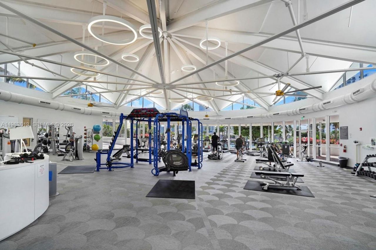 2500 Parkview Dr, Unit 2319, Hallandale Beach, FL 33009 Photo