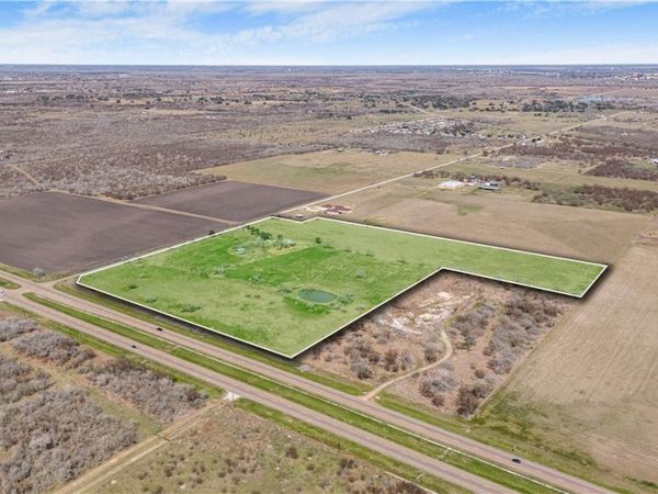 803 Aloe Road , Victoria, TX 77905