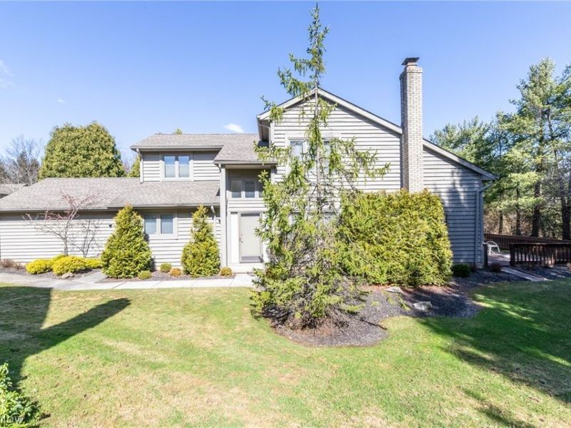 4 Chelsea Court, Beachwood, OH 44122 Photo 2