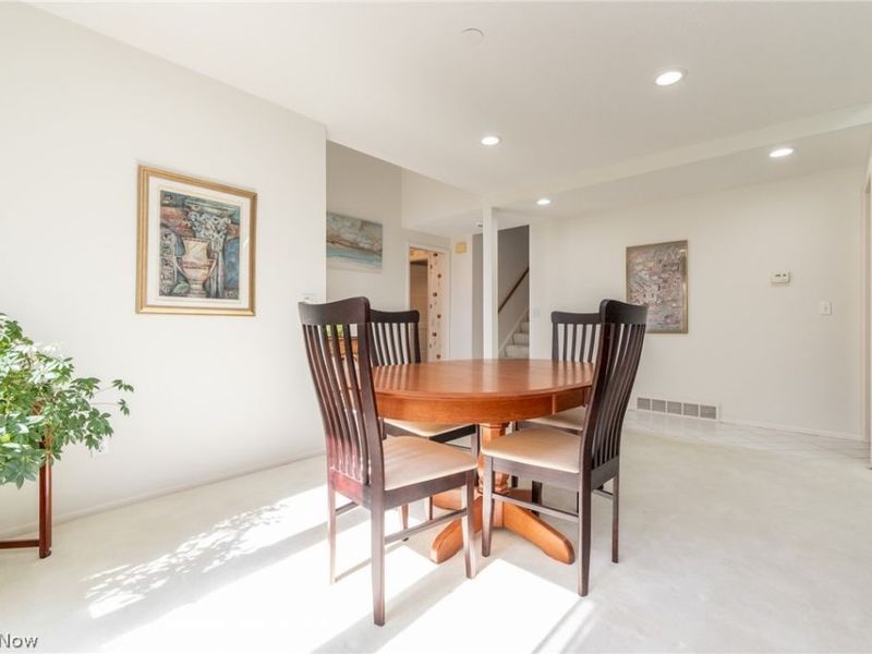 4 Chelsea Court, Beachwood, OH 44122 Photo 6