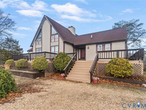353 Farmers Dell Lane, Deltaville, VA 23043
