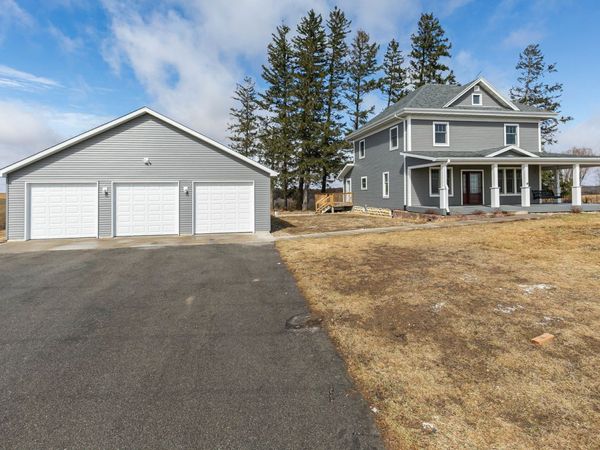 23419 Gehl Lane , Cascade, IA 52033