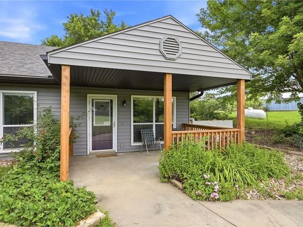 1641 NW 100 Road, Kingsville, MO 64040