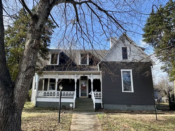 215 N Washington St , Tullahoma, TN 37388