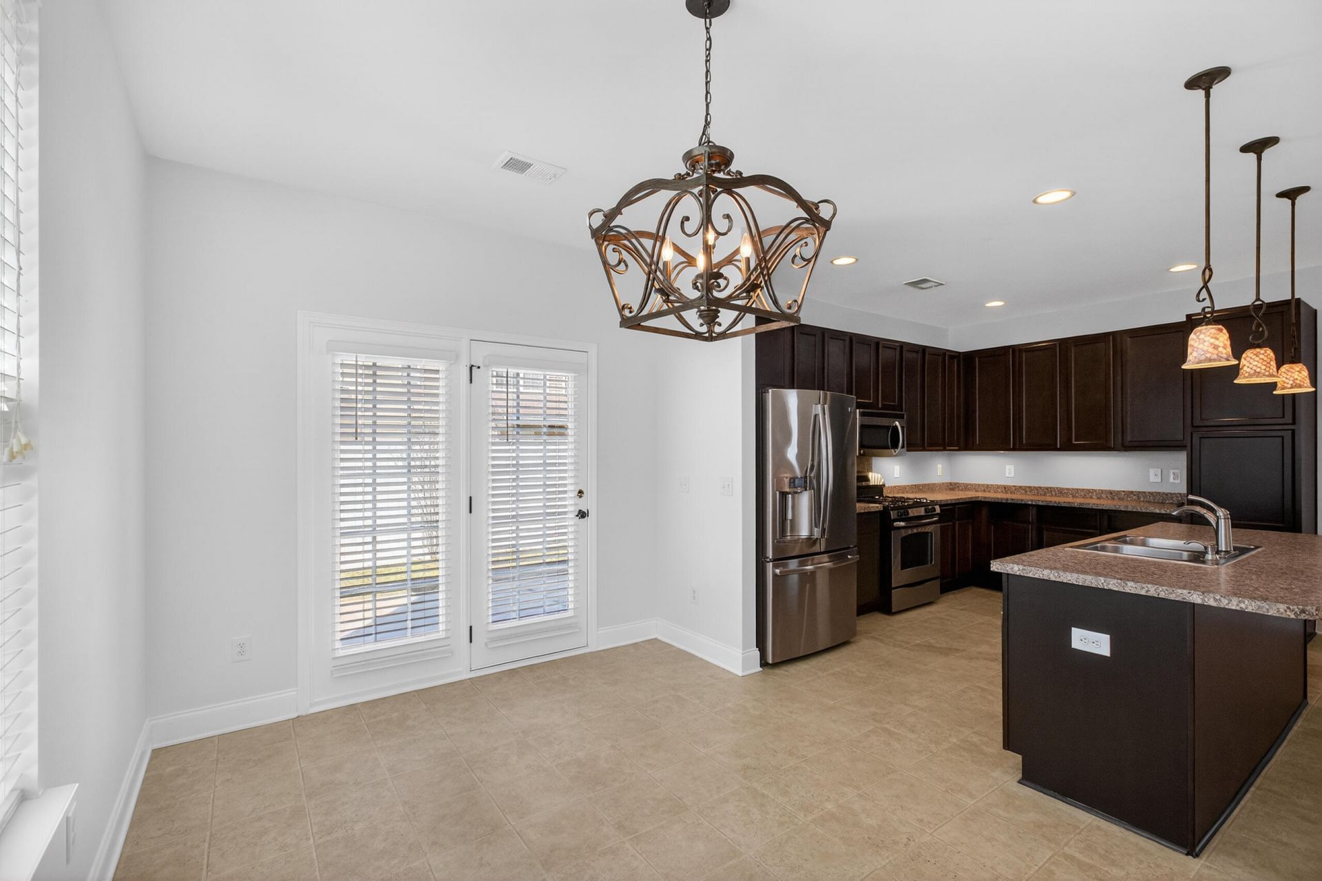 322 Weeping Willow Way Photo 10