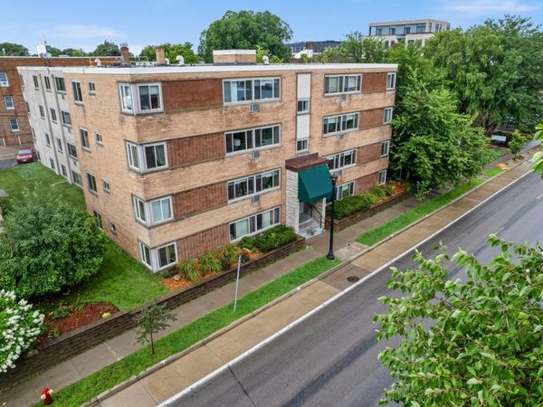 3120 Hennepin Avenue, Unit 106, Minneapolis, MN 55408