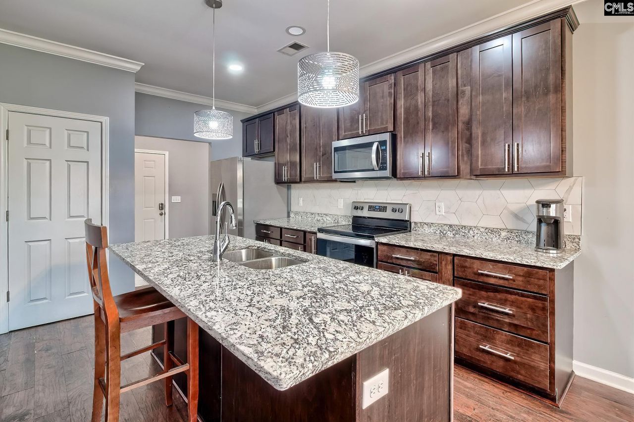 1549 Brentwood Drive Photo 8