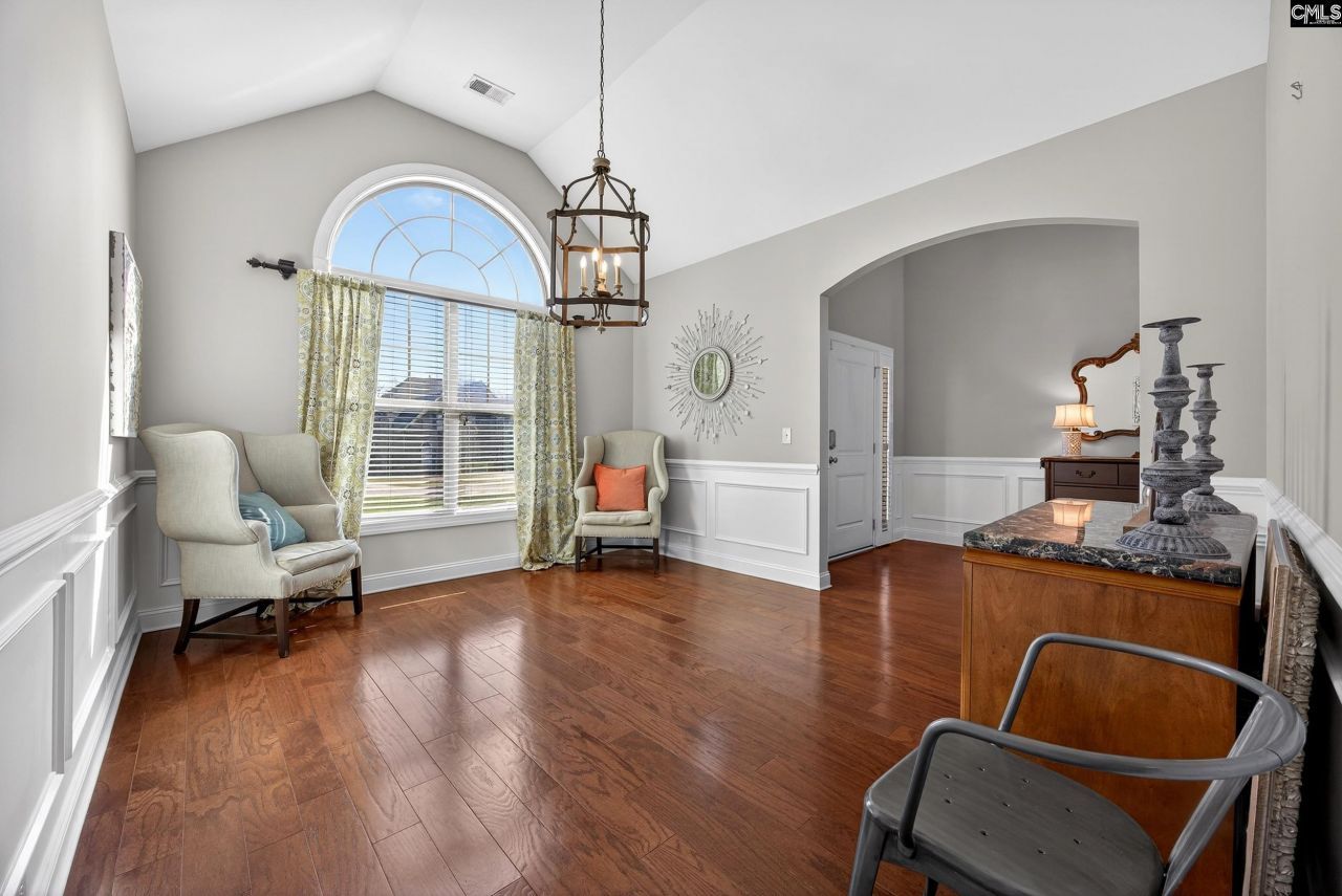 116 Renard Way  Photo 13