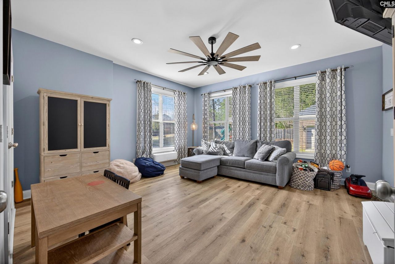 116 Renard Way  Photo 29