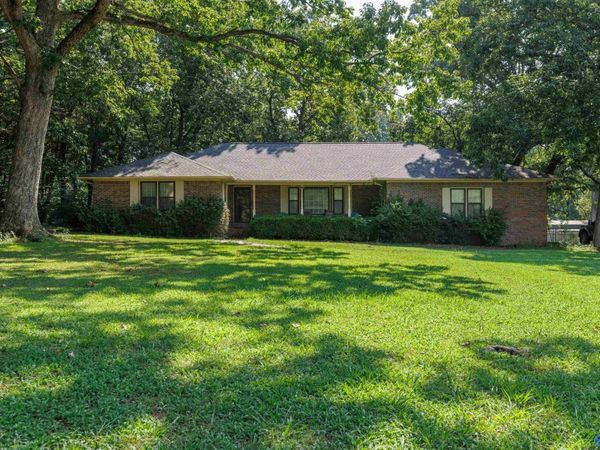 222 Dee Ann Road, Trinity, AL 35673