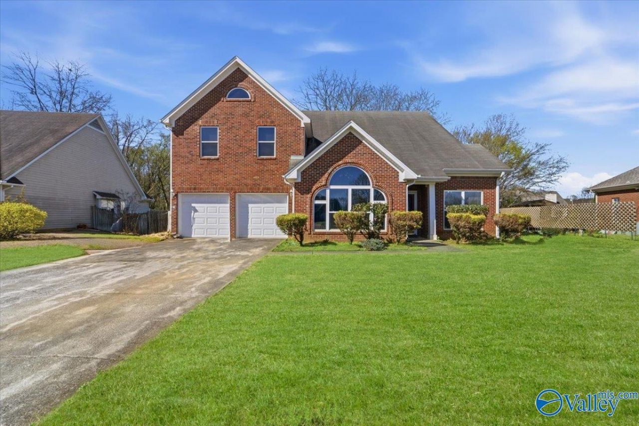 102 Bluejay Court, Huntsville, AL 35824 Main Photo