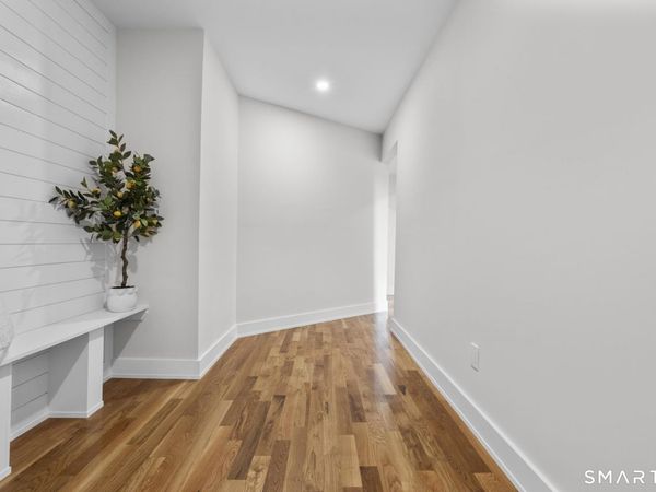 54 Plaza , Unit 1, Waterbury, CT 06710