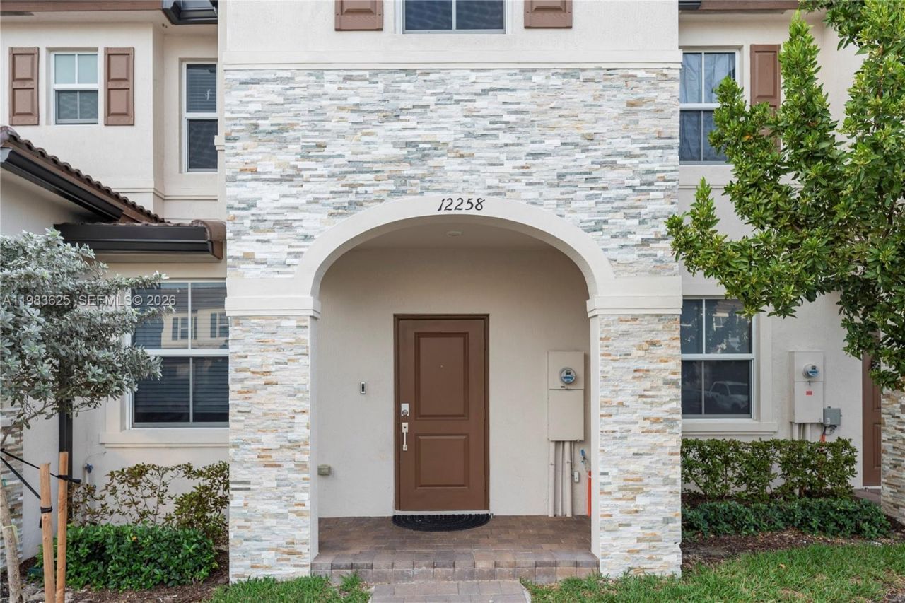 12258 NW 24th Pl, Miami, FL 33167 Photo