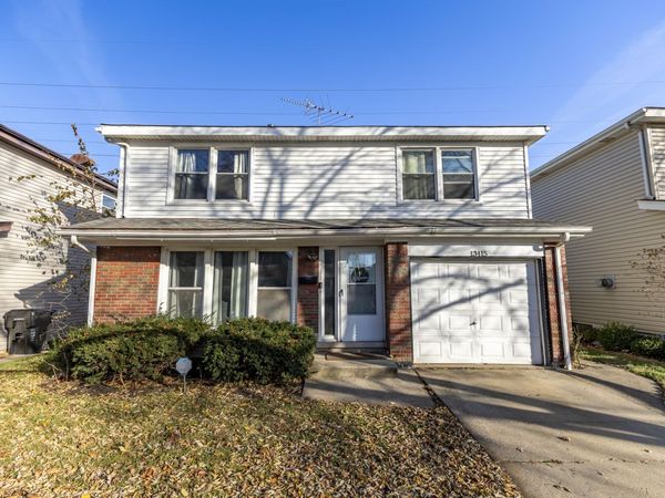 13415 S Mackinaw Avenue , Chicago, IL 60633