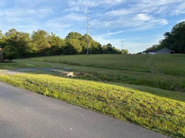 Lot 5 E Deerwood Drive, Dandridge, TN 37725