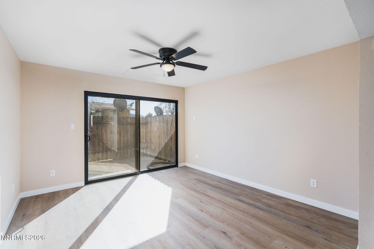 861 Nutmeg Place, Reno, NV 89502 Photo