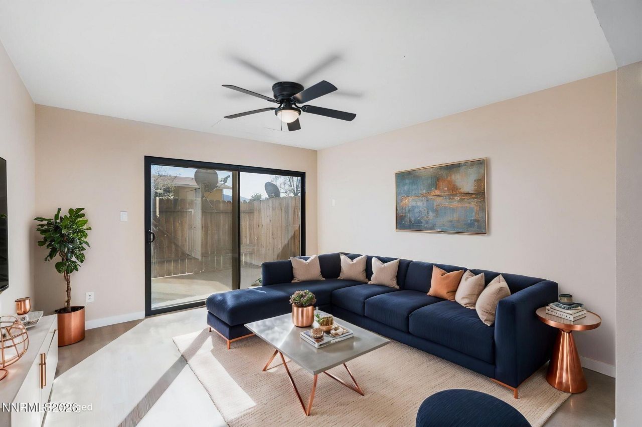 861 Nutmeg Place, Reno, NV 89502 Photo