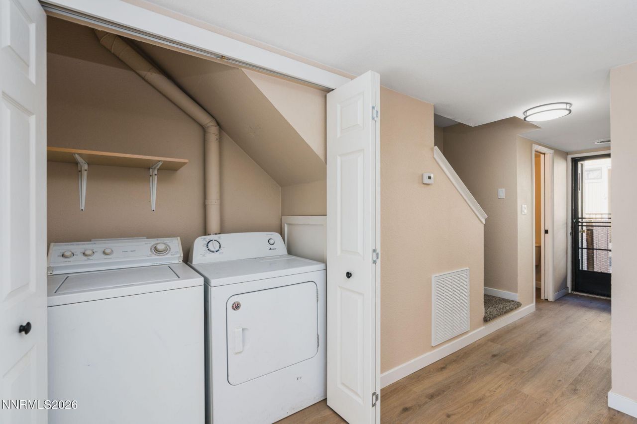 861 Nutmeg Place, Reno, NV 89502 Photo