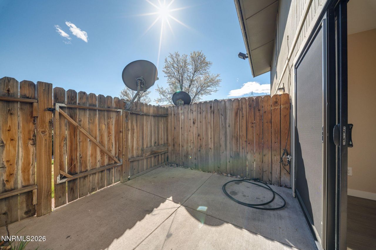 861 Nutmeg Place, Reno, NV 89502 Photo