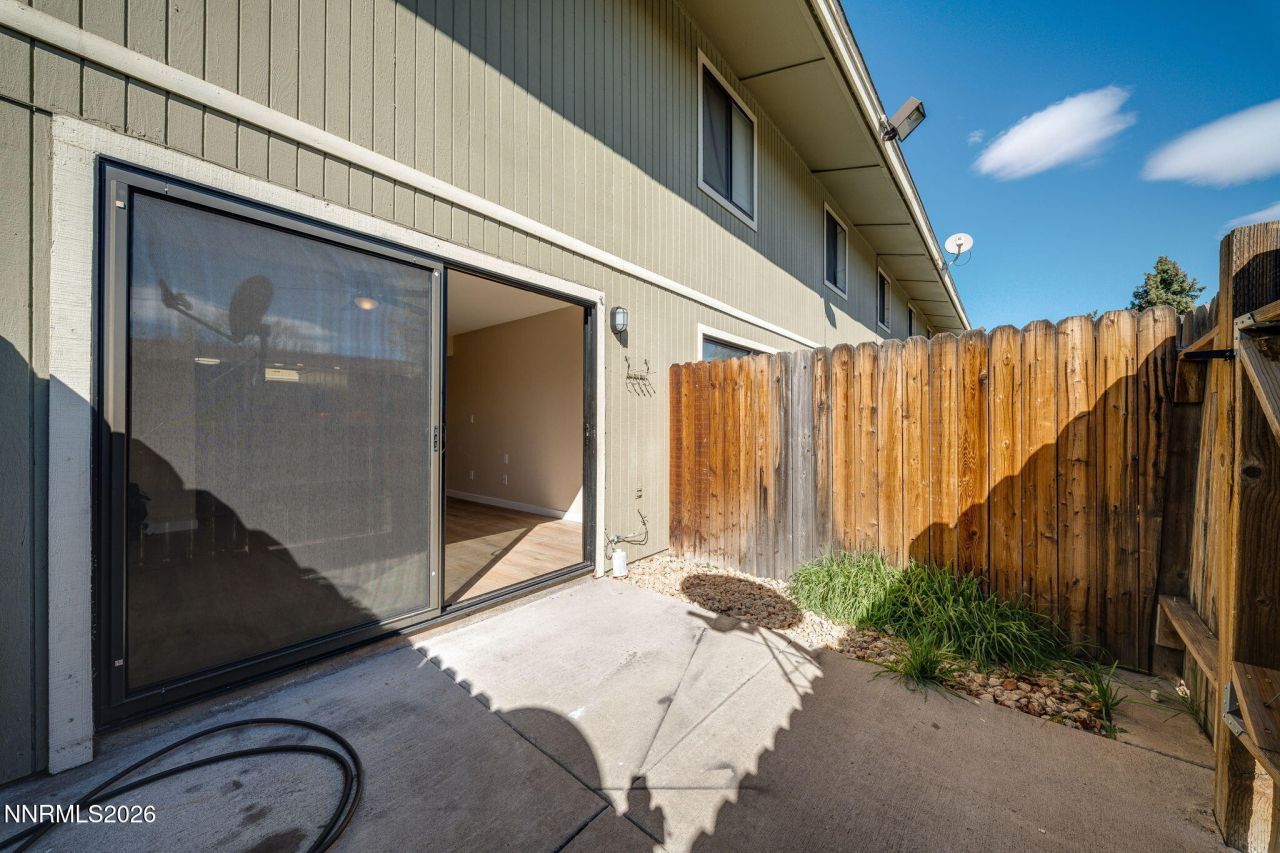 861 Nutmeg Place, Reno, NV 89502 Photo