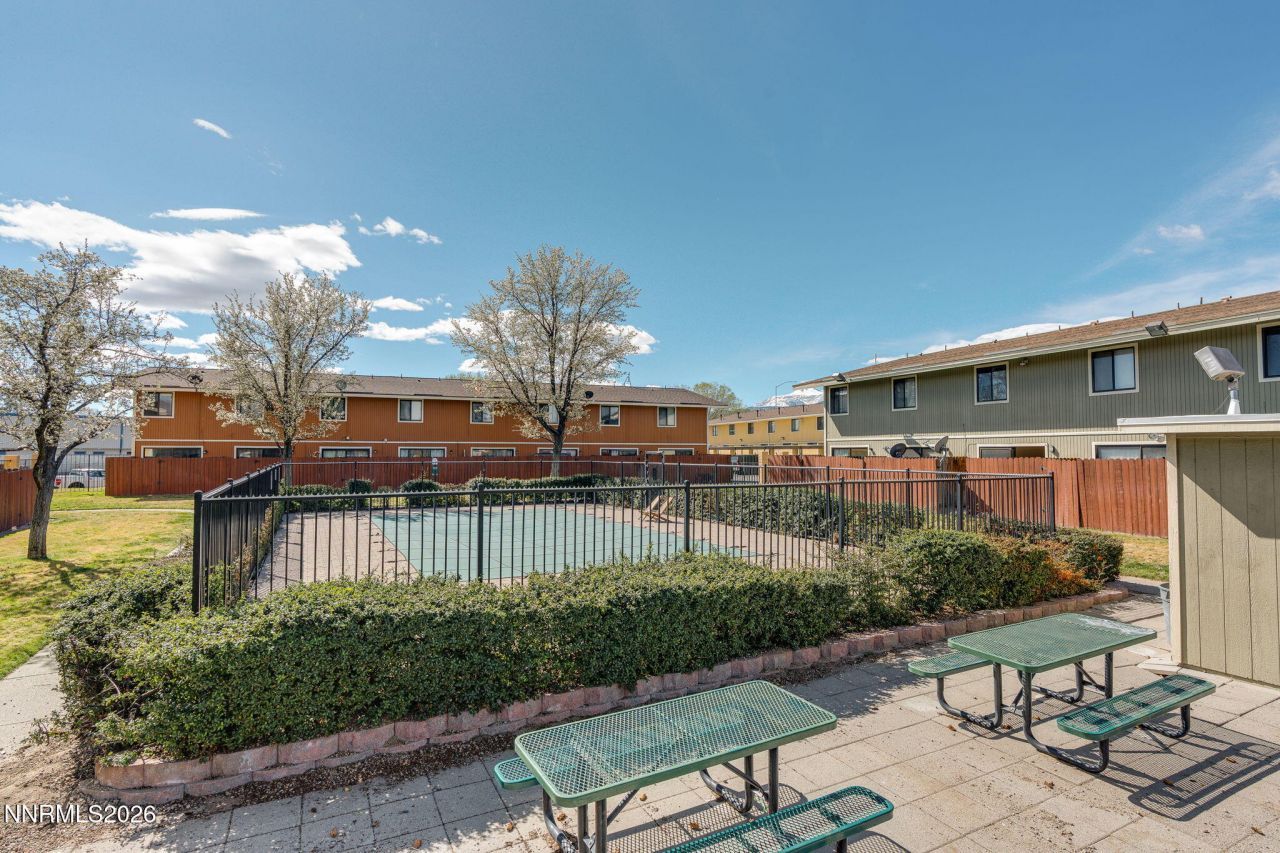 861 Nutmeg Place, Reno, NV 89502 Photo