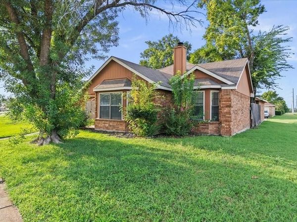 1700 Wheatfield Drive, Mesquite, TX 75149