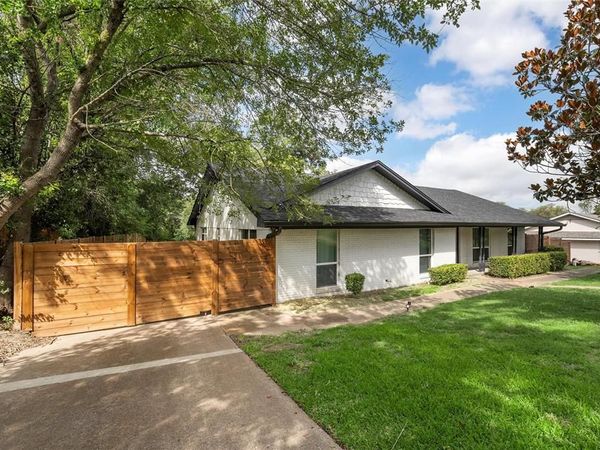 1132 Western Oaks Drive, Woodway, TX 76712