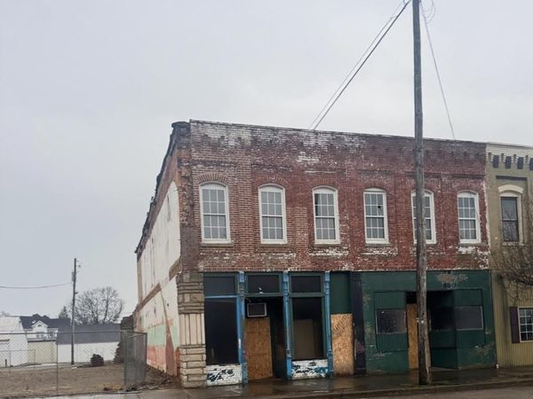 122 124 2ND ST, Wellston, OH 45692