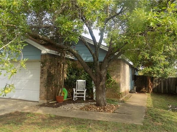 825 Mica DR, Leander, TX 78641