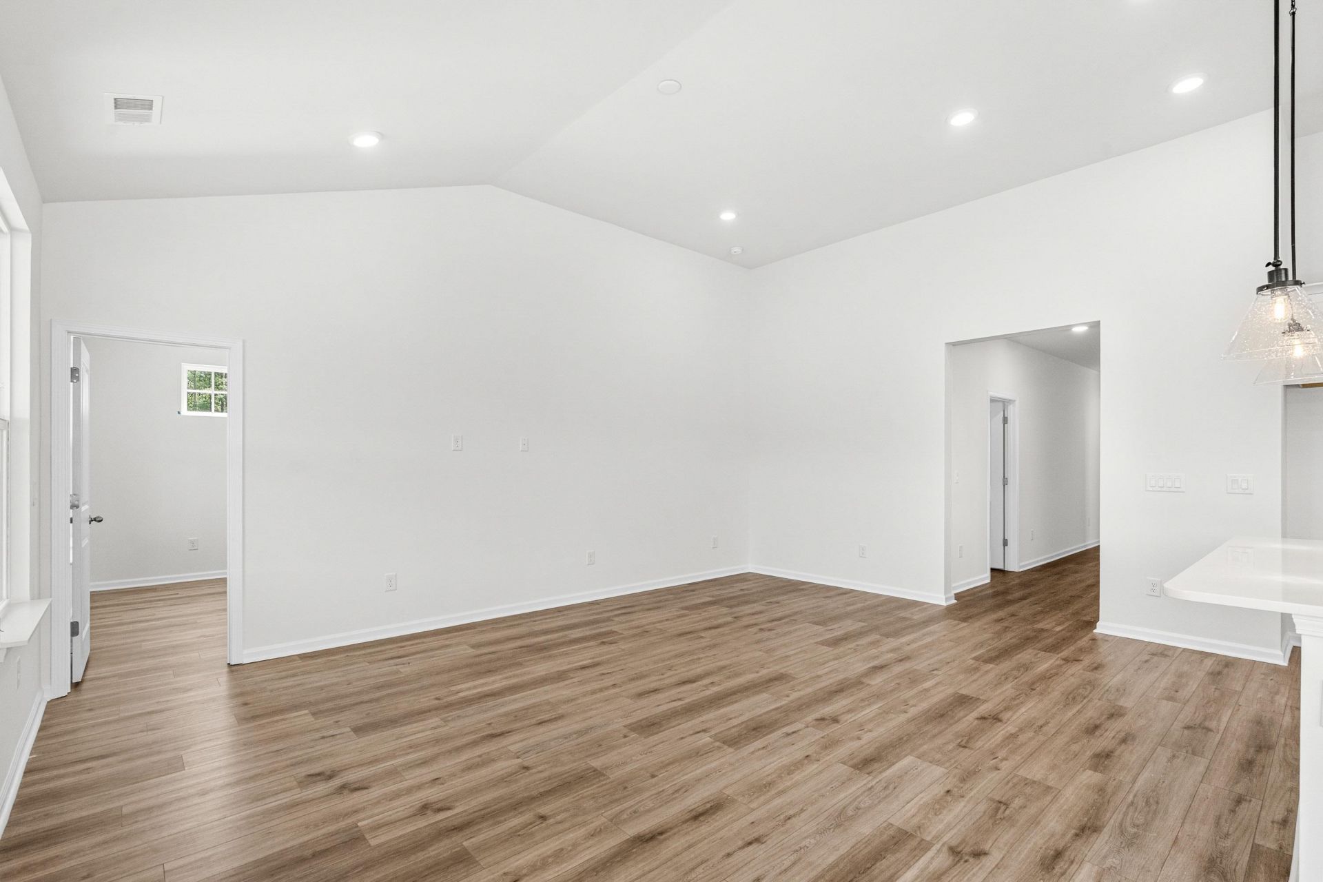 214 Letha Dr Photo 11