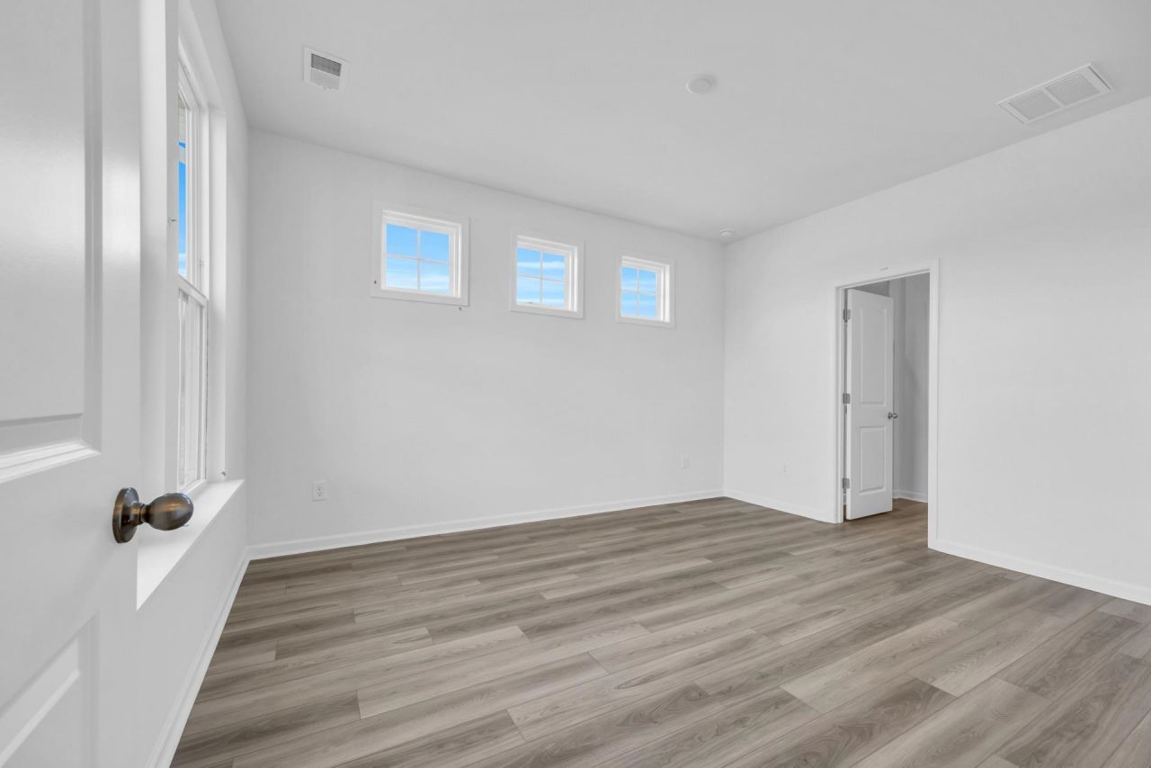 214 Letha Dr Photo 12