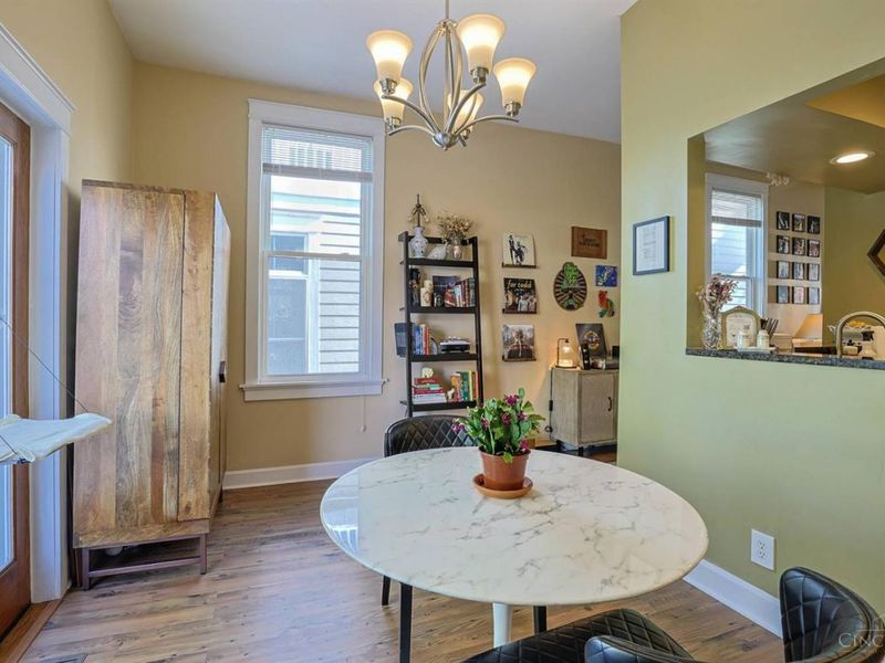 982 Hatch Street, Cincinnati, OH 45208 Photo 10