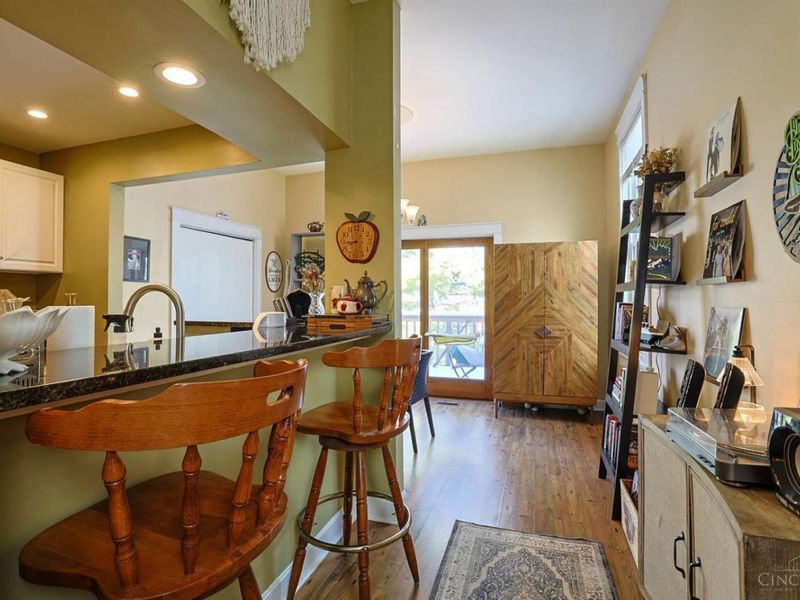 982 Hatch Street, Cincinnati, OH 45208 Photo 14