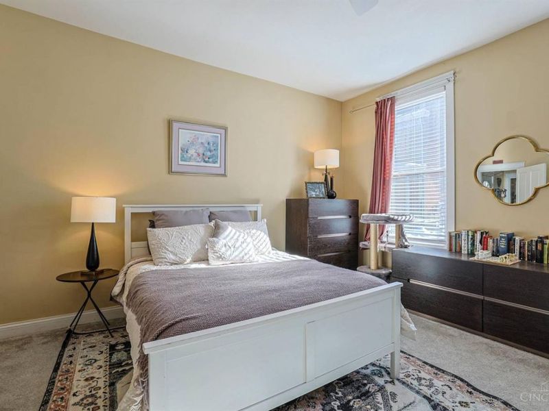 982 Hatch Street, Cincinnati, OH 45208 Photo 16