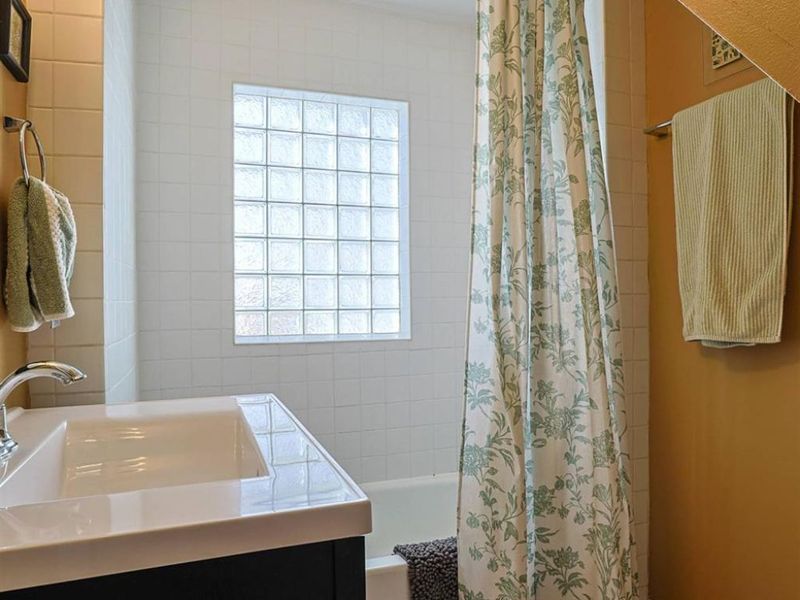 982 Hatch Street, Cincinnati, OH 45208 Photo 19