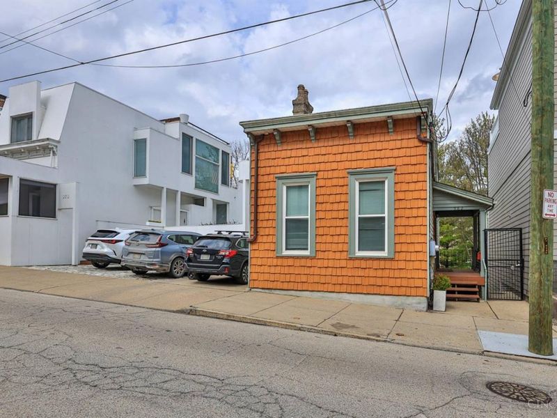 982 Hatch Street, Cincinnati, OH 45208 Photo 2