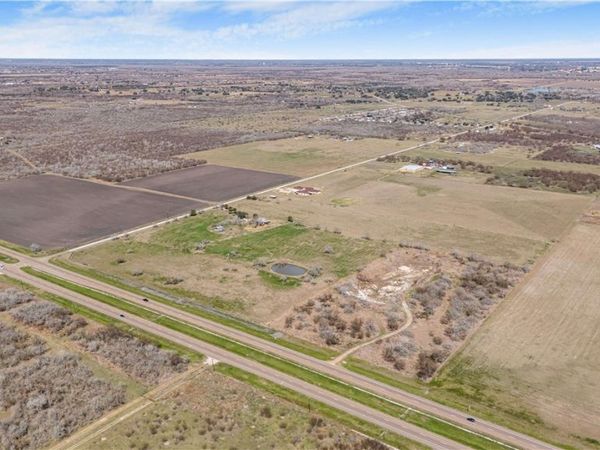 803 Aloe Road , Victoria, TX 77905